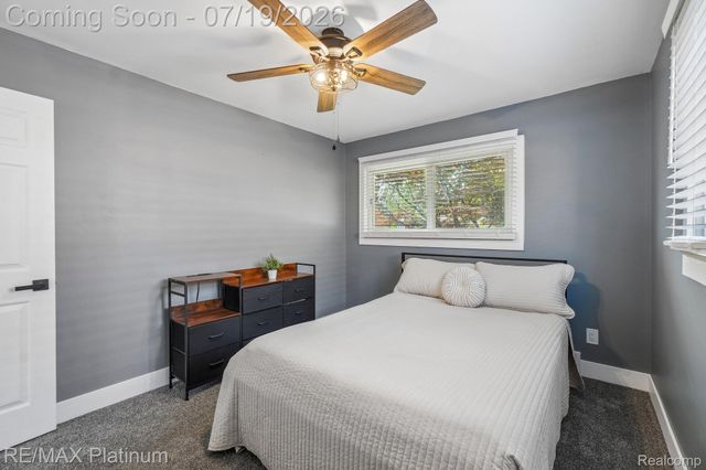 32021 Grandview Avenue, Westland, MI 48186