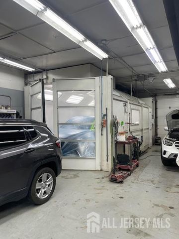 867 Us Highway 1 Highway, Avenel, NJ 07001