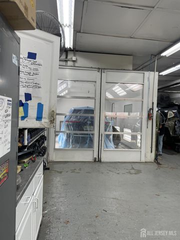 867 Us Highway 1 Highway, Avenel, NJ 07001