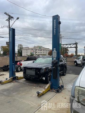 867 Us Highway 1 Highway, Avenel, NJ 07001