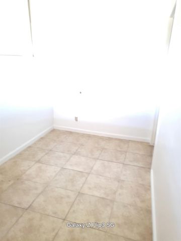 5400 Amber Avenue, Clovis, CA 93619