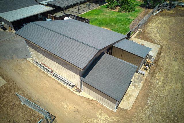 5400 Amber Avenue, Clovis, CA 93619