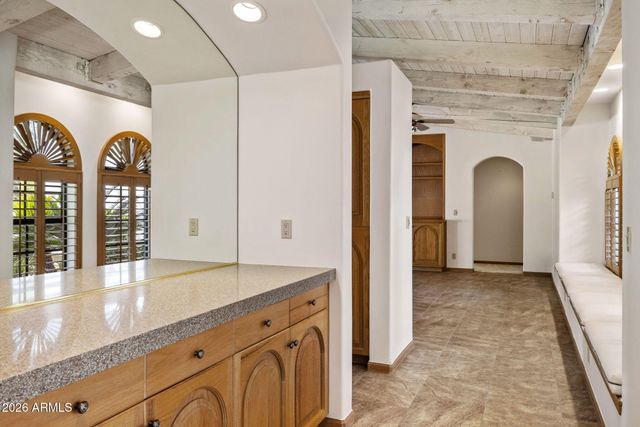 8700 N 58TH Place, Paradise Valley, AZ 85253