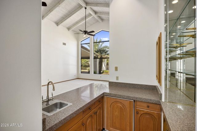 8700 N 58TH Place, Paradise Valley, AZ 85253