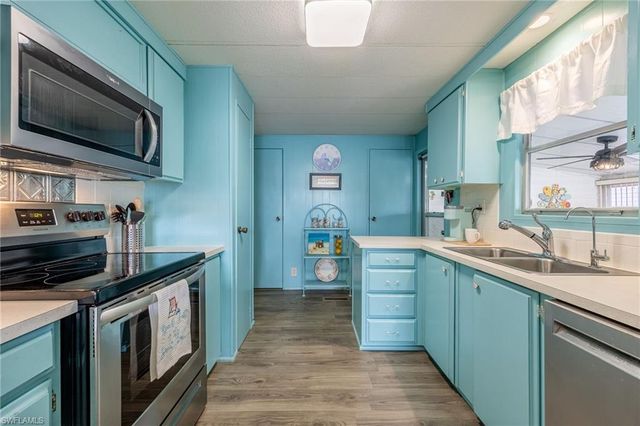 101 Elise DR, Fort Myers, FL 33908