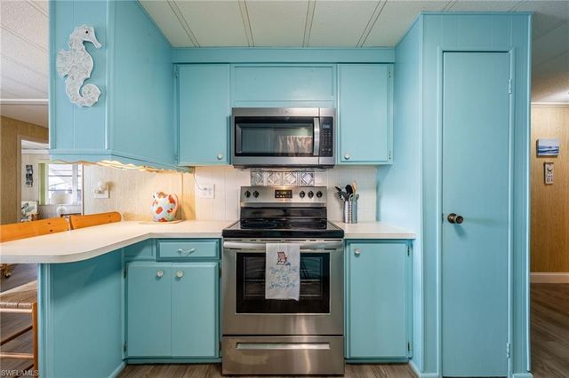 101 Elise DR, Fort Myers, FL 33908