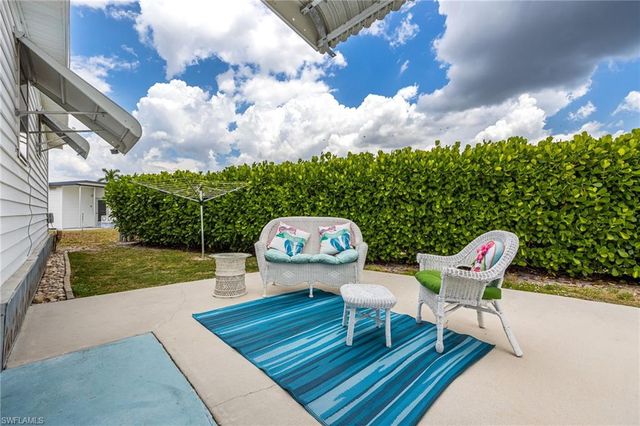 101 Elise DR, Fort Myers, FL 33908