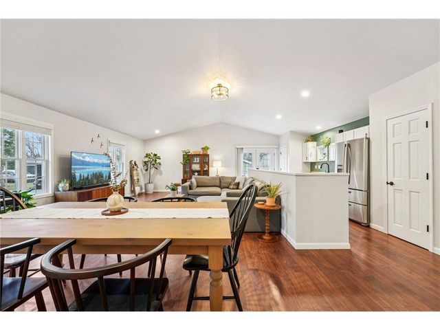 719 Monroe Street, Hudson, WI 54016