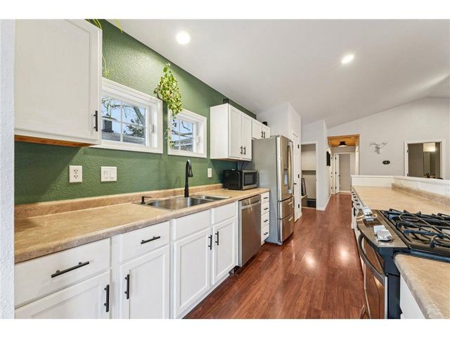 719 Monroe Street, Hudson, WI 54016