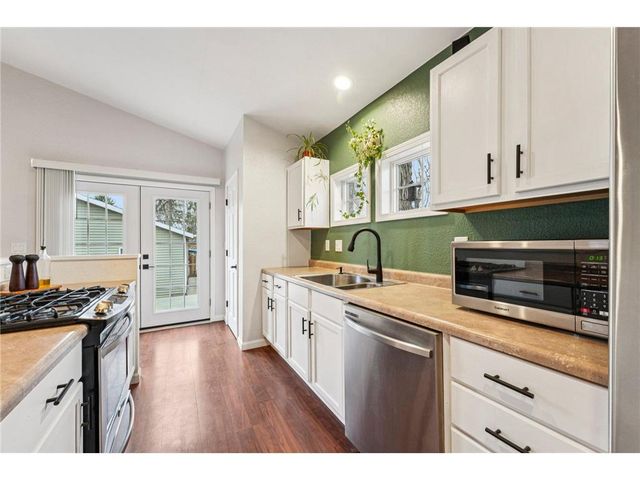 719 Monroe Street, Hudson, WI 54016