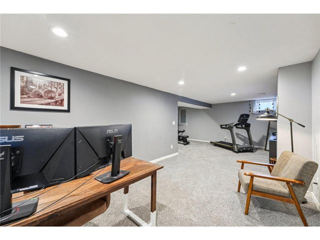 719 Monroe Street, Hudson, WI 54016