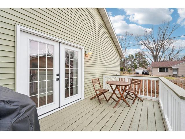 719 Monroe Street, Hudson, WI 54016