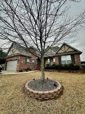 5607 Chadwick Drive, Rogers, AR 72758