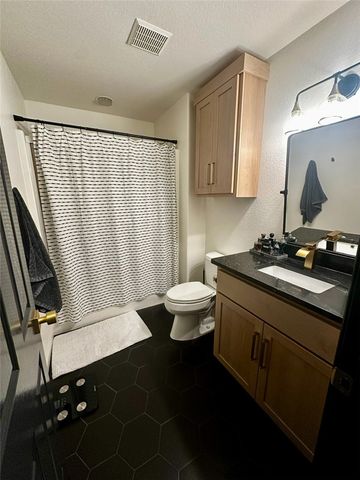 5607 Chadwick Drive, Rogers, AR 72758