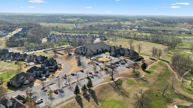 5607 Chadwick Drive, Rogers, AR 72758