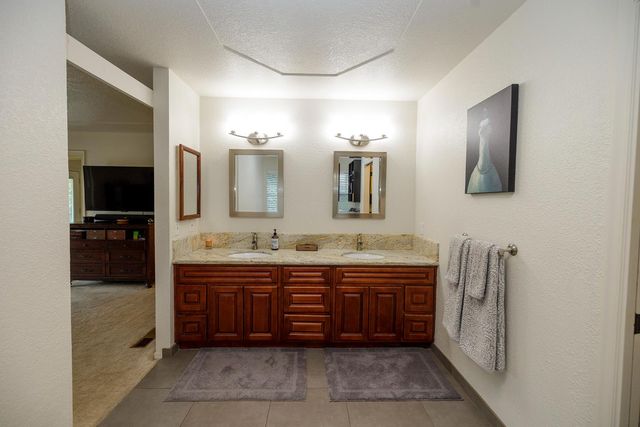 2600 Raleigh Ct, Turlock, CA 95382