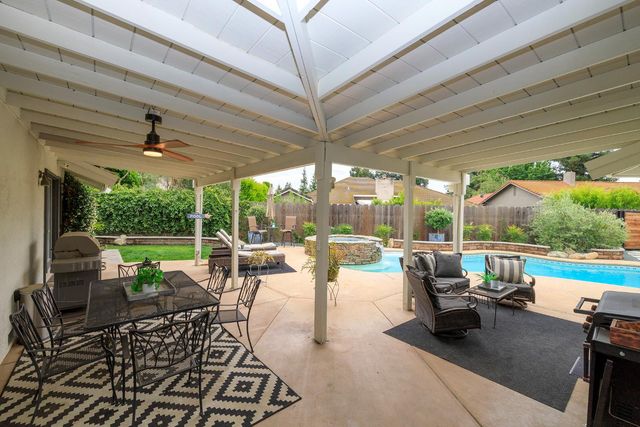 2600 Raleigh Ct, Turlock, CA 95382