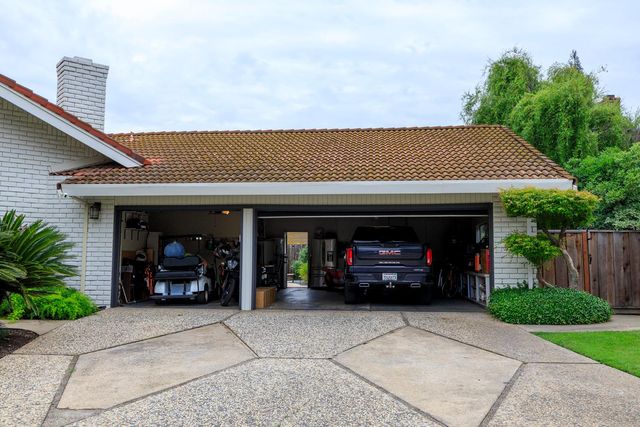 2600 Raleigh Ct, Turlock, CA 95382