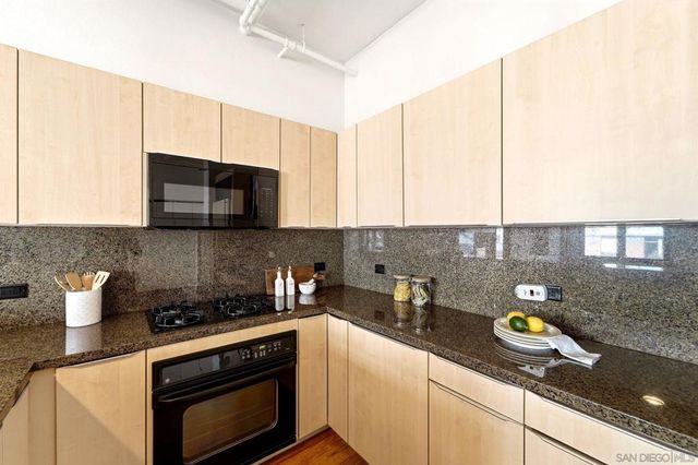 877 Island Ave 308, San Diego, CA 92101