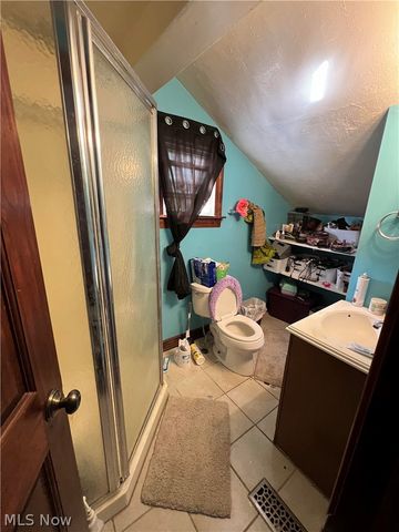 5406 Theota Avenue, Parma, OH 44129