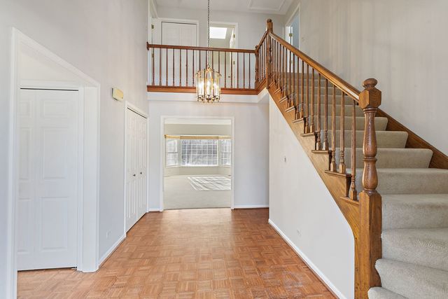 43 Ravenscraig Lane, Inverness, IL 60067