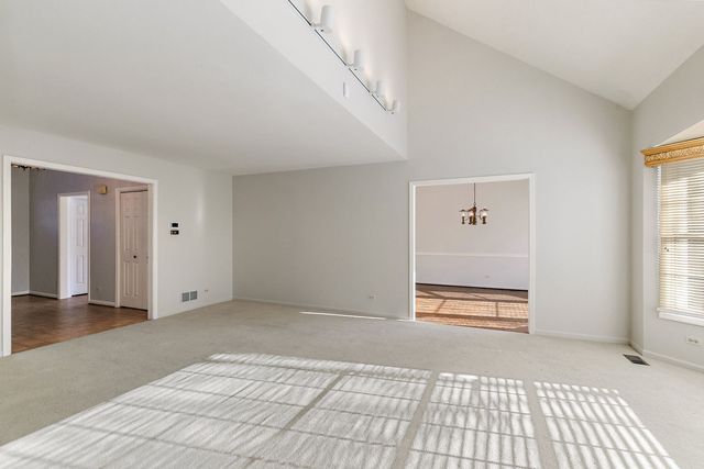 43 Ravenscraig Lane, Inverness, IL 60067