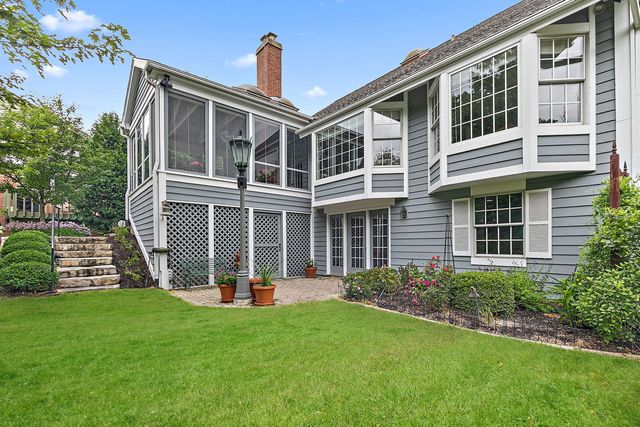 43 Ravenscraig Lane, Inverness, IL 60067