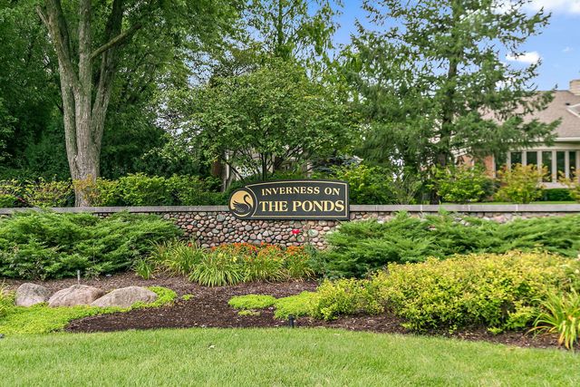 43 Ravenscraig Lane, Inverness, IL 60067