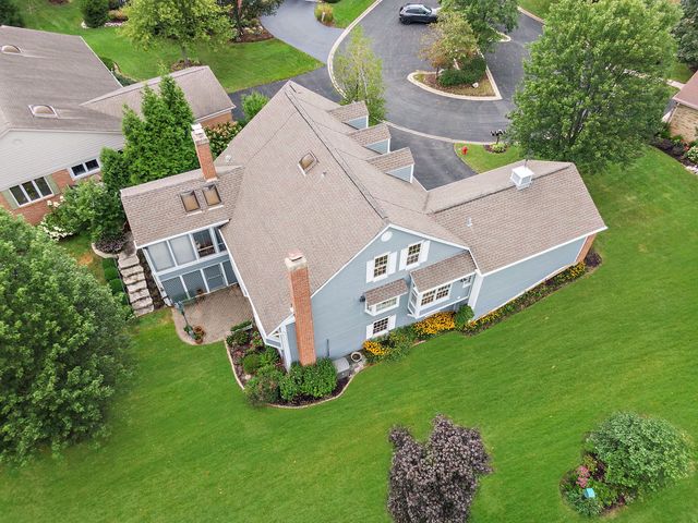 43 Ravenscraig Lane, Inverness, IL 60067