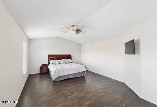733 VERN BUTLER Drive, El Paso, TX 79932