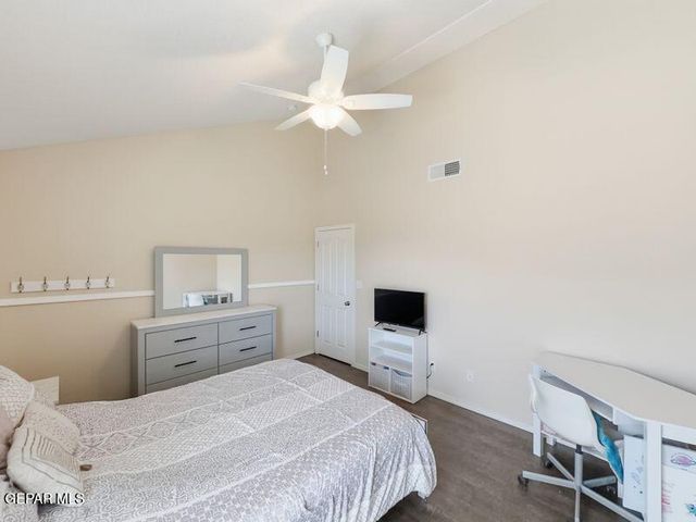 733 VERN BUTLER Drive, El Paso, TX 79932
