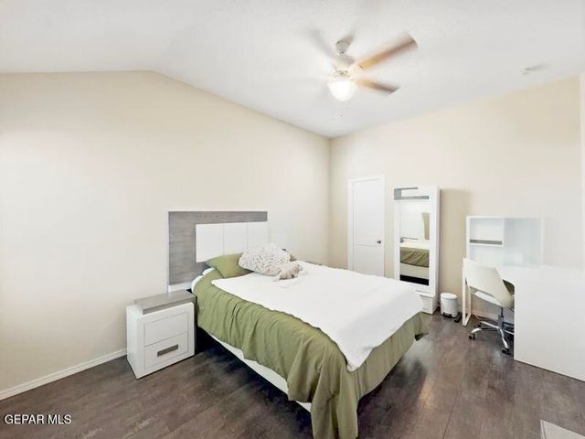 733 VERN BUTLER Drive, El Paso, TX 79932