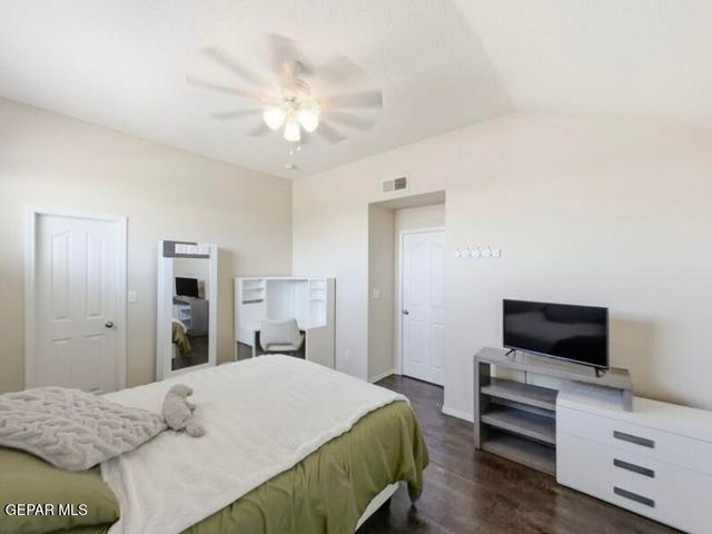 733 VERN BUTLER Drive, El Paso, TX 79932