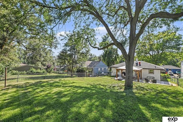 1439 S 54 Street, Omaha, NE 68106