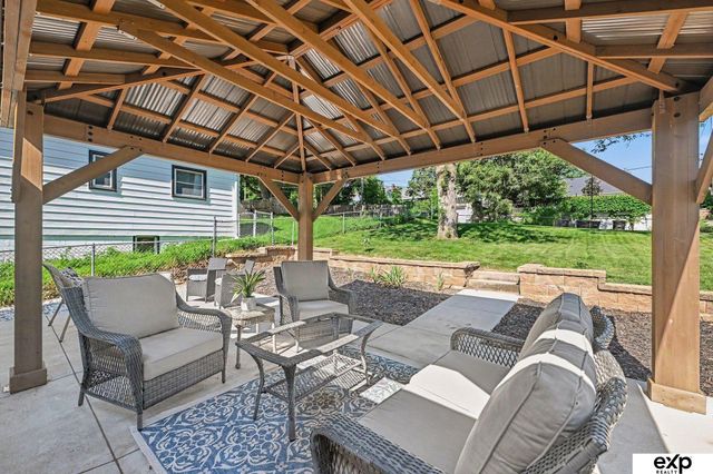 1439 S 54 Street, Omaha, NE 68106