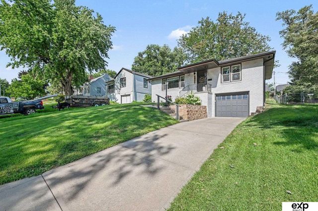 1439 S 54 Street, Omaha, NE 68106