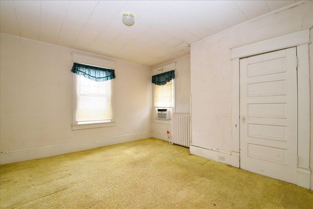 1906 Oxford AVE, Roanoke, VA 24015