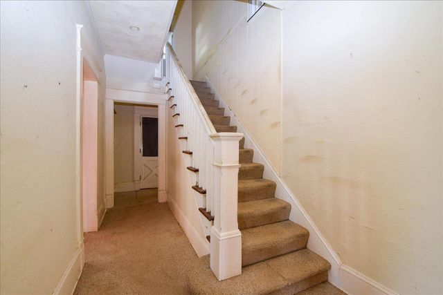 1906 Oxford AVE, Roanoke, VA 24015