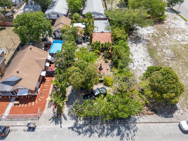 1016 N E Street, Lake Worth Beach, FL 33460