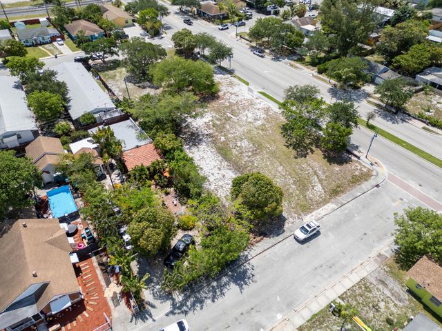1016 N E Street, Lake Worth Beach, FL 33460