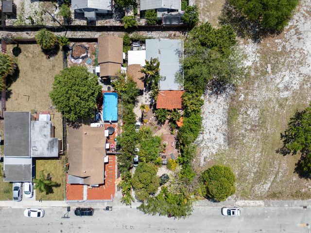 1016 N E Street, Lake Worth Beach, FL 33460