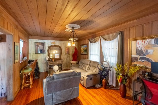 1016 N E Street, Lake Worth Beach, FL 33460
