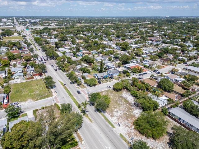 1016 N E Street, Lake Worth Beach, FL 33460