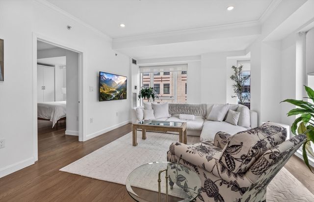 1 Nassau St 1001, Boston, MA 02111