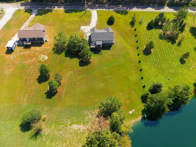 4287 Highway 47, E, White Bluff, TN 37187