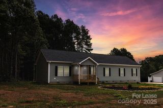 2070 Travis Road, Conover, NC 28613