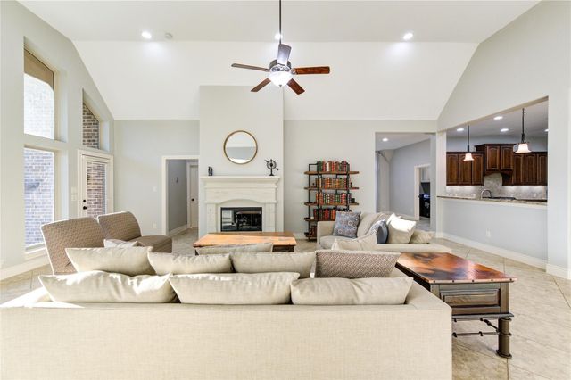2914 Legend Hill Drive, Katy, TX 77494