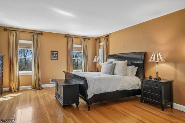 174 Highland Ave, Montclair Twp., NJ 07042