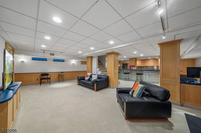 174 Highland Ave, Montclair Twp., NJ 07042