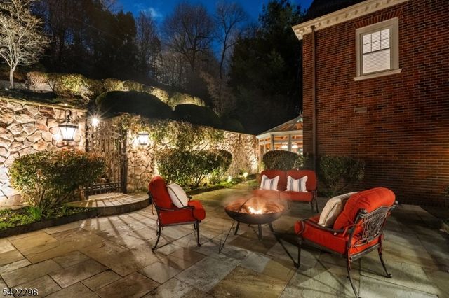 174 Highland Ave, Montclair Twp., NJ 07042